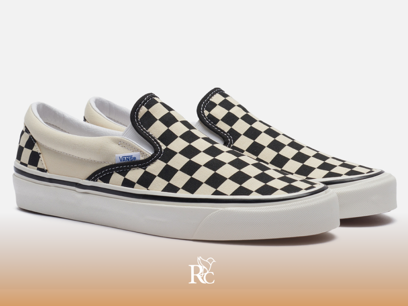 ونس اسلیپ‌آن (Slip-On)