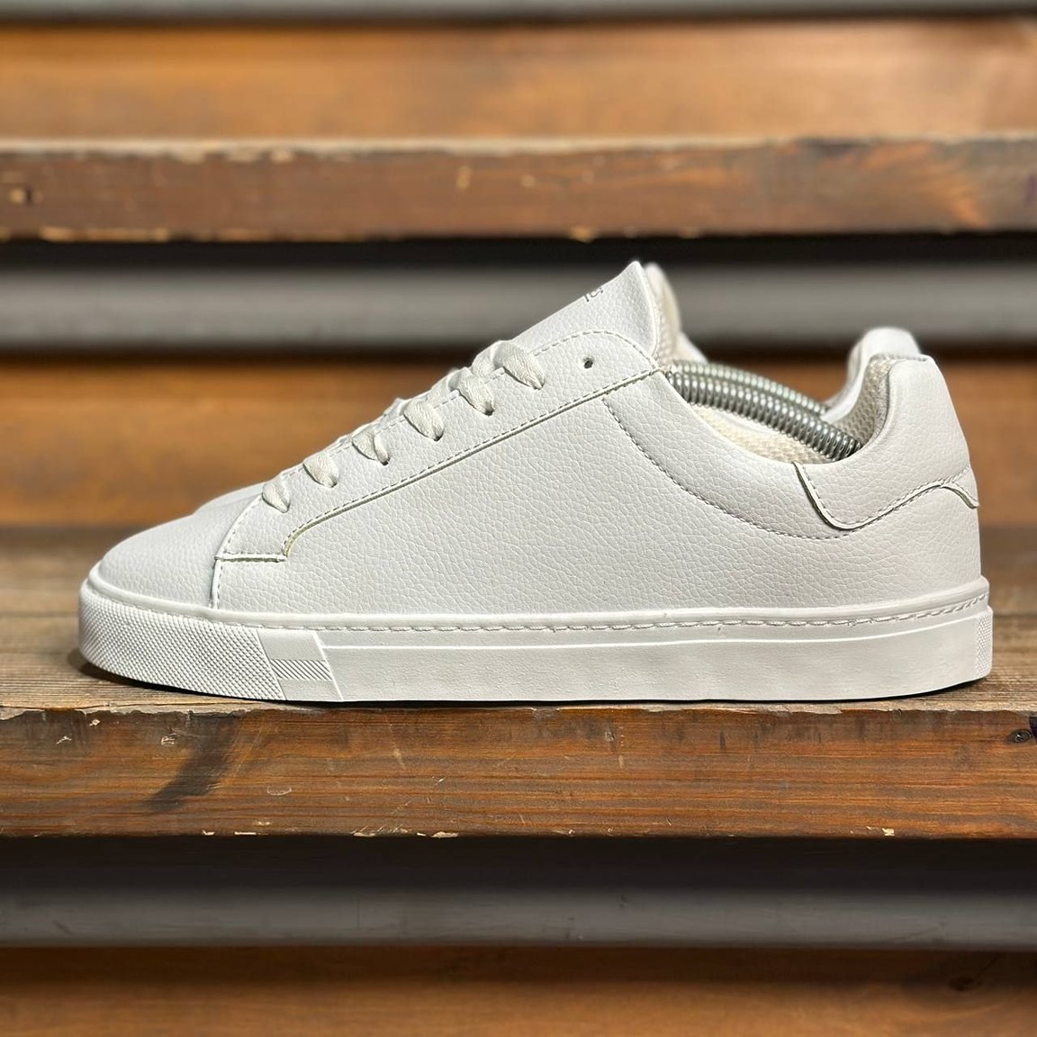 ونس مردانه جک جونز